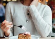 Dream Meaning of Eating Dessert