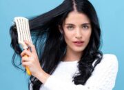 Dream Meaning of Someone Combing My Hair