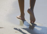 Dream Meaning of Barefoot