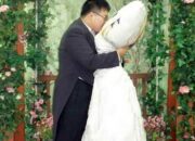Dream Meaning of Marrying Someone Random