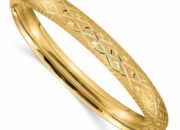 Dream Meaning of Gold Bracelet
