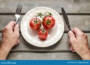 Dream Meaning of Eating Red Tomatoes