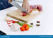 Dream Meaning of Cutting Red Meat