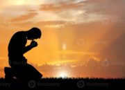 Dream Meaning of Praying To God